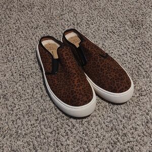 Time and Tru Shoes